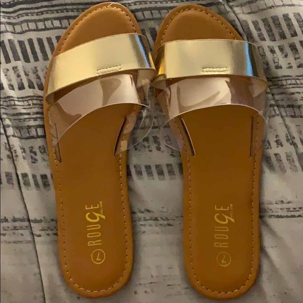 Sandals size 7